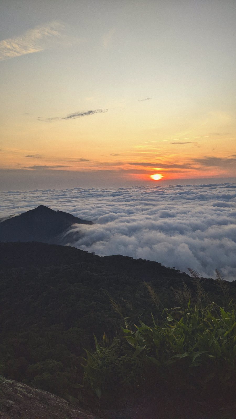 cloud inversion sunrise vertical