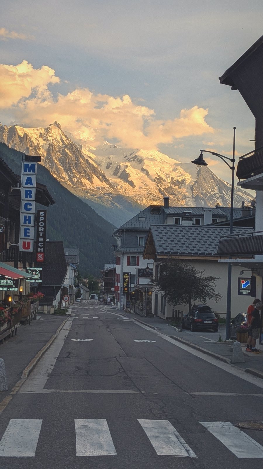 chamonix street mont blanc