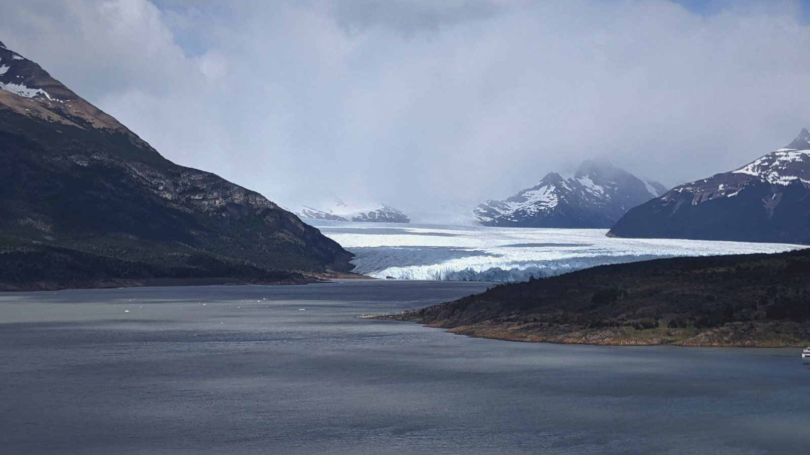 patagonia glacier lake grey